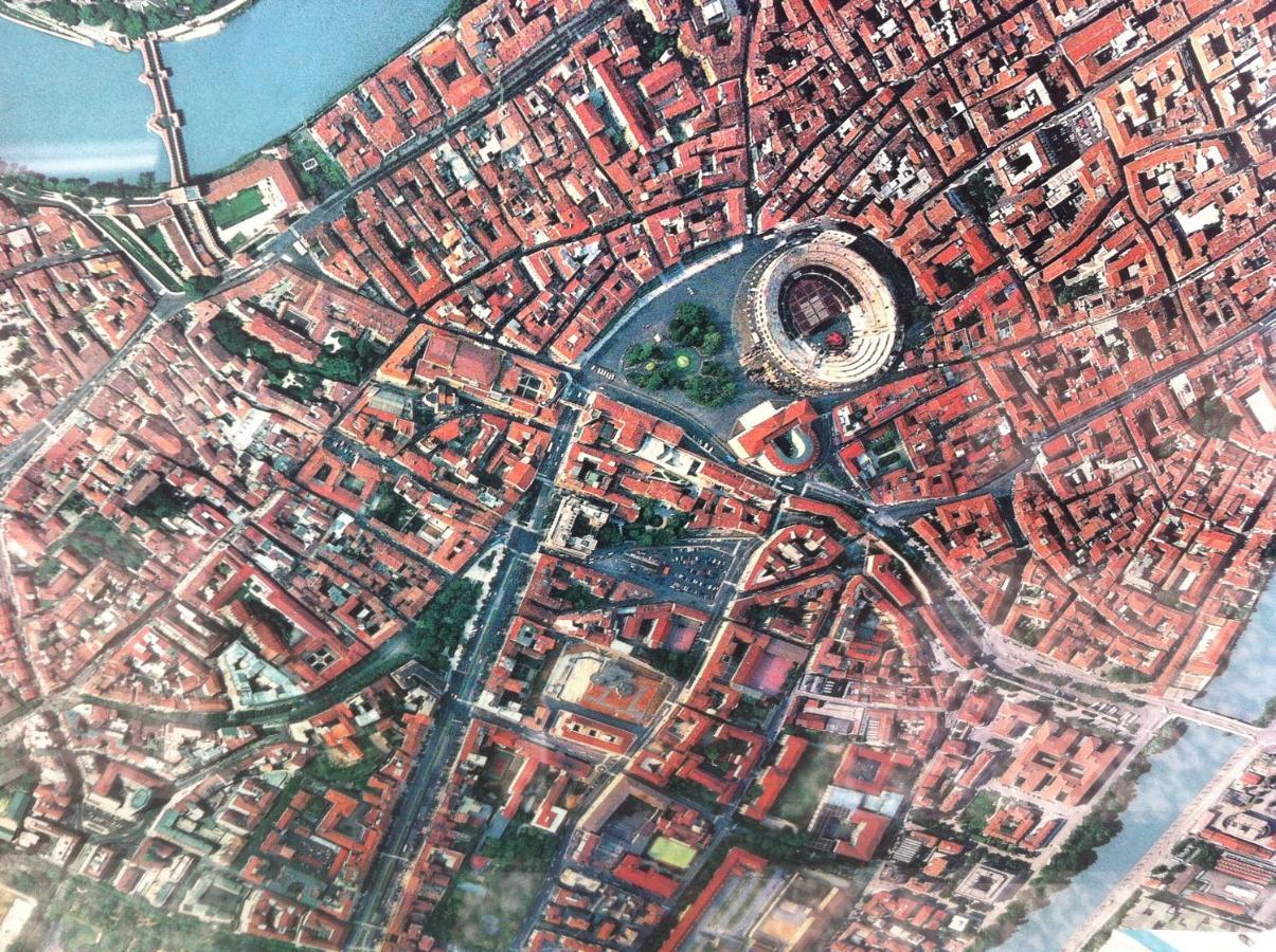 B&B In Arena L' Opera Verona Exterior foto